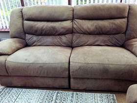Freecycle 3 seater reclining sofa and reclining chair