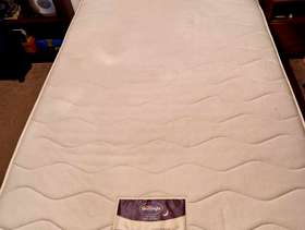 Freecycle Double mattress