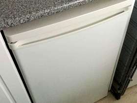 Freecycle Under counter fridge