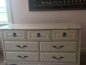 Freecycle 7 drawer white dresser