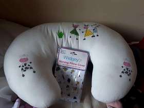 Freecycle Breast-feeding / nursing pillow and extra cover