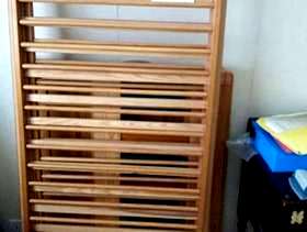 Freecycle Pine cot no mattress