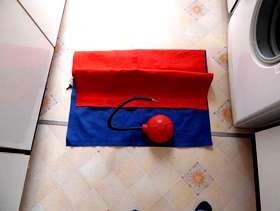 Freecycle Red/Blue Canvas Air Bed