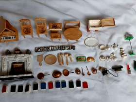 Freecycle Assorted Dolls House Furniture & Accessories