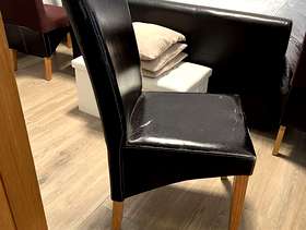 Freecycle 6 or 8 dining table chairs