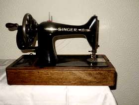 Freecycle Singer sewing machine in good working order