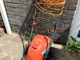 Freecycle Flymo hover vac lawnmower
