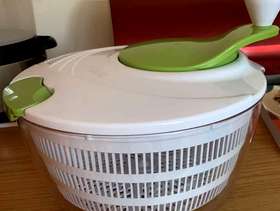 Freecycle Salad spinner