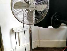 Freecycle Electric chrome pedestal fan 16 inch