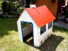 Freecycle Wendy house