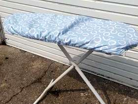 Freecycle Ironing board (medium size)
