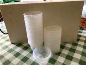 Freecycle Small Plastic tubs