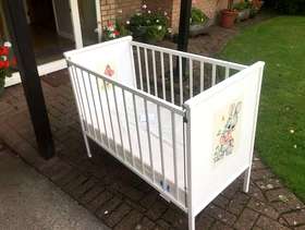 Freecycle Child’s cot