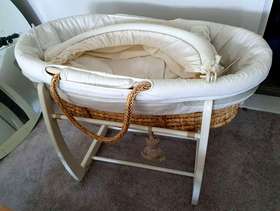Freecycle Moses basket and stand