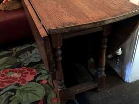 Freecycle Heavy oak gateleg table