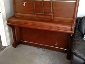 Freecycle Upright piano