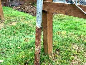 Freecycle Washing line pole. Galvanised metal 2.5m x6cm diameter
