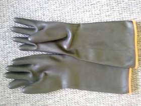 Freecycle Extra long heavy duty rubber gloves