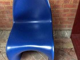 Freecycle Plastic chair
