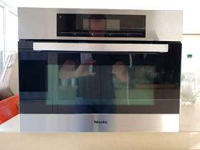 Freecycle Miele combination oven & grill.
