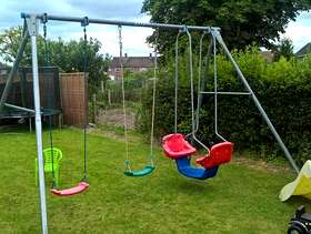 Freecycle Garden swing