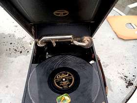 Freecycle Gramaphone