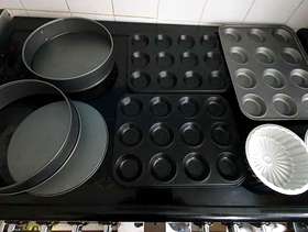 Freecycle Cake tins bakeware