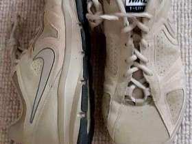 Freecycle Nike Trainers T-Lite XI