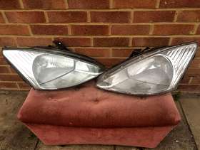 Freecycle Ford Focus Headlights pair