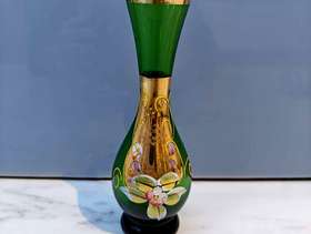 Freecycle Green venetian glass vase 15 cm in height