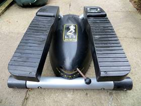 Freecycle Lateral Thigh Trainer