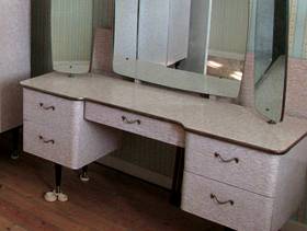 Freecycle Dressing Table