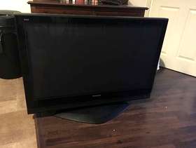 Freecycle Wide Screen Panasonic TV