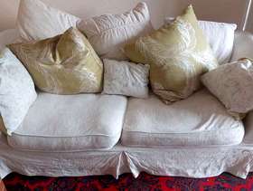 Freecycle 2 and 3 seater sofas
