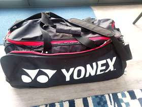 Freecycle Yonex raquet sports holdall