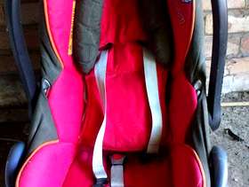 Freecycle 2 x Maxi corsi car seats