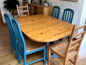 Freecycle Kitchen table and 6 chairs