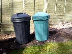 Freecycle 2 plastic bins