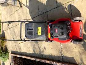 Freecycle Lawnmower 46cm petrol Champion