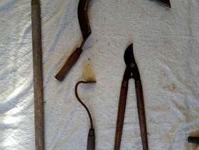 Freecycle Old tools FREE to collect