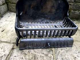 Freecycle Dog grate for open fire