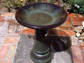 Freecycle Ceramic Bird Bath