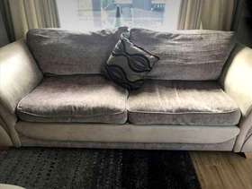 Freecycle Large 2/3 seat sofa