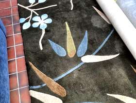 Freecycle Large 100% wool rug