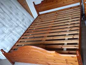 Freecycle 5 ft (kingsize) bed