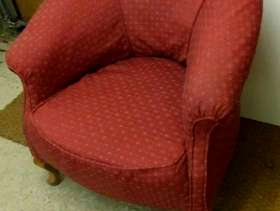 Freecycle Red fabric-covered tub-style chair