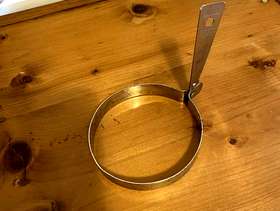 Freecycle KITCHEN TOOL, not sure what this is but could be ...
