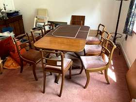 Freecycle Hard wood Extendable dining table & 8 chairs.