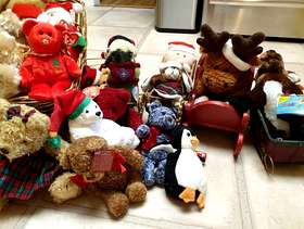 Freecycle Mini Christmas sleds with animals set