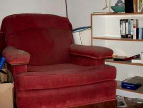 Freecycle Arm chair/dressing chair